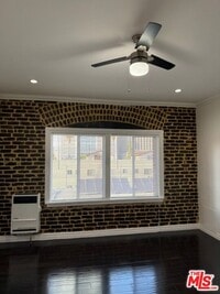 Building Photo - 738 S New Hampshire Ave