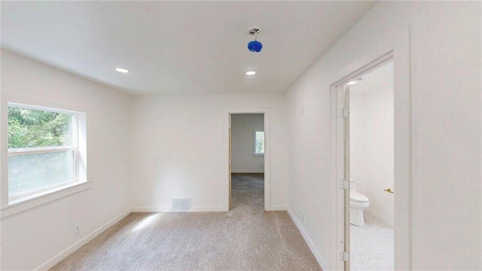 Building Photo - 912 Ohio Ave