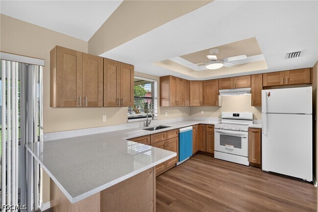 Building Photo - 718 SW 35th Terrace