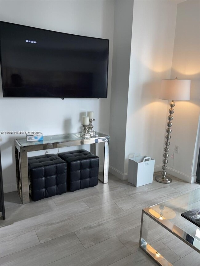 Building Photo - 55 SW 9th St