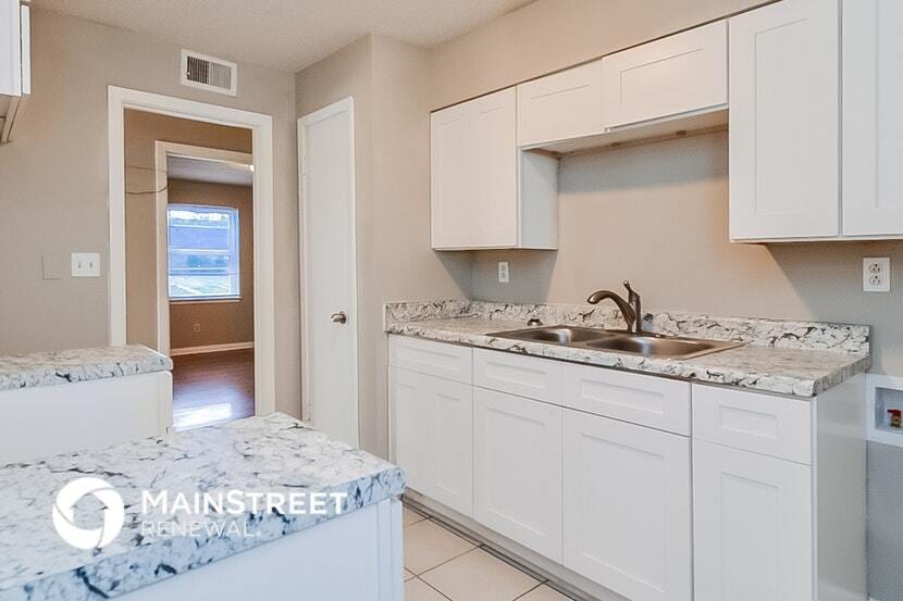 Building Photo - 3020 Capri St