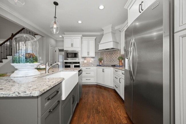 Building Photo - Luxury Home For Rent