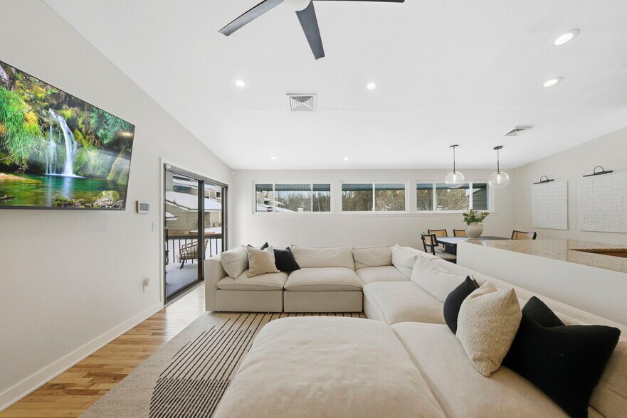 Building Photo - 160 Overlook Dr