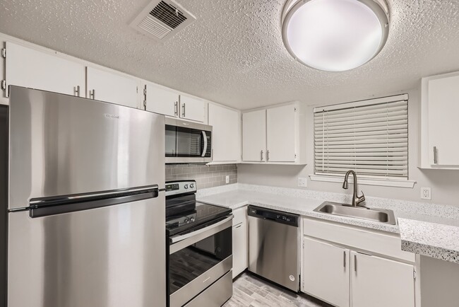 A1 Upgraded - 1 Bed 1 Bath - Rise Heather Ridge