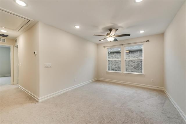 Building Photo - 714 Creekwater Ln