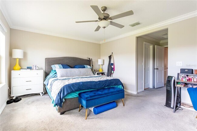 Building Photo - 23265 Willow Glen Way