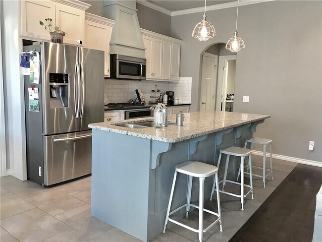 Building Photo - 3317 Lakeshire Ridge Way