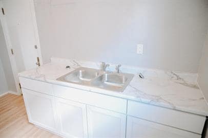 Building Photo - 2405 Blondo St