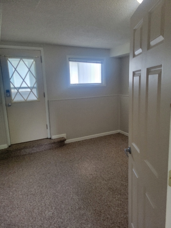 Building Photo - 1127 Ave C NW