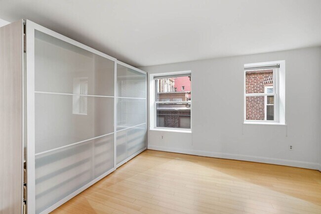 Building Photo - 1115 12th St NW