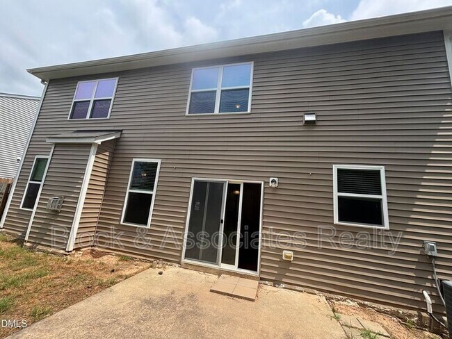 Building Photo - 4 White Spruce Ct