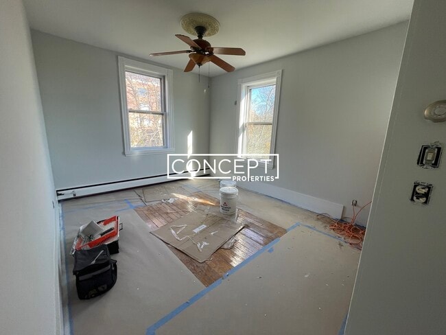 Building Photo - 54 Lawn St