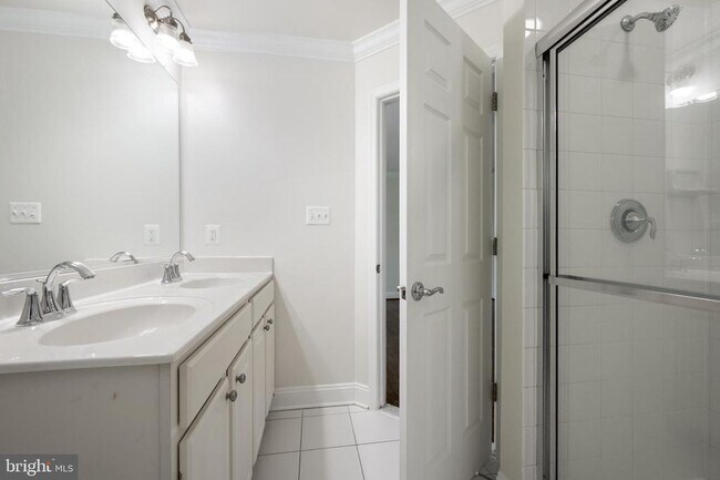 Building Photo - 8342 Broderick Cir