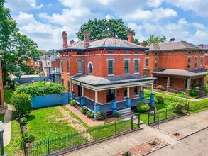 Building Photo - Huge Brick House in Victorian Village/Short North, Beautiful Woodwork 3 Car Garage and Swimming pool
