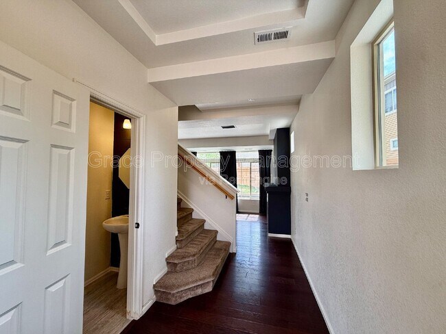 Building Photo - 10569 Waco St