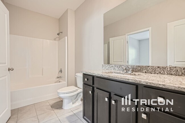 Building Photo - 2906 Cove View Ct SE