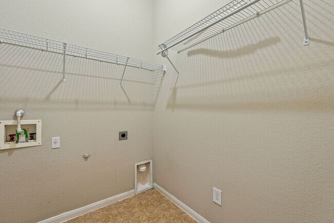 Building Photo - Beautiful 3 bedroom, 2 bathroom home in Northwest Austin!!!