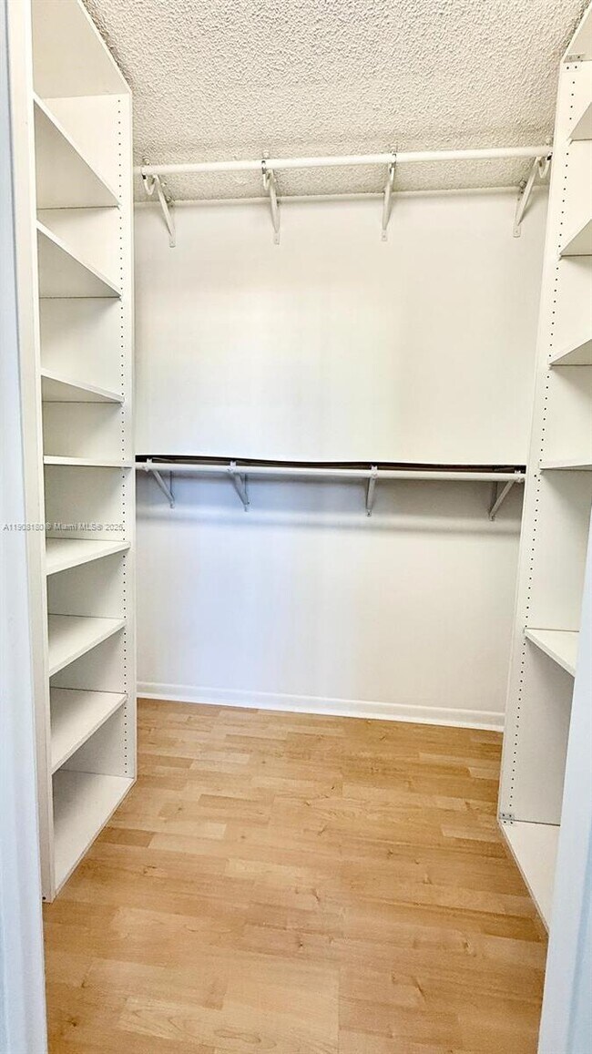 Building Photo - 1727 Village Blvd