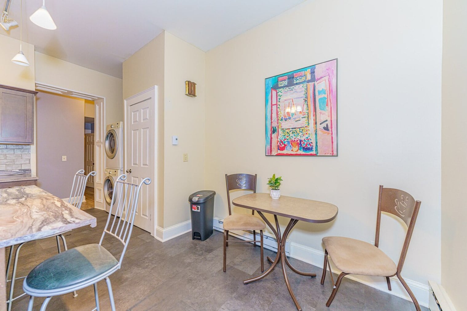 Building Photo - 112 Green St