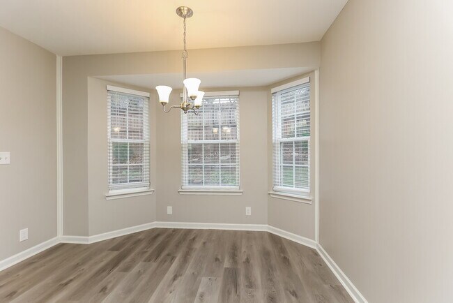 Building Photo - 1005 Tom Hailey Blvd