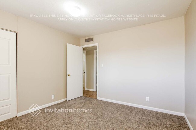 Building Photo - 4214 W Stella Ln