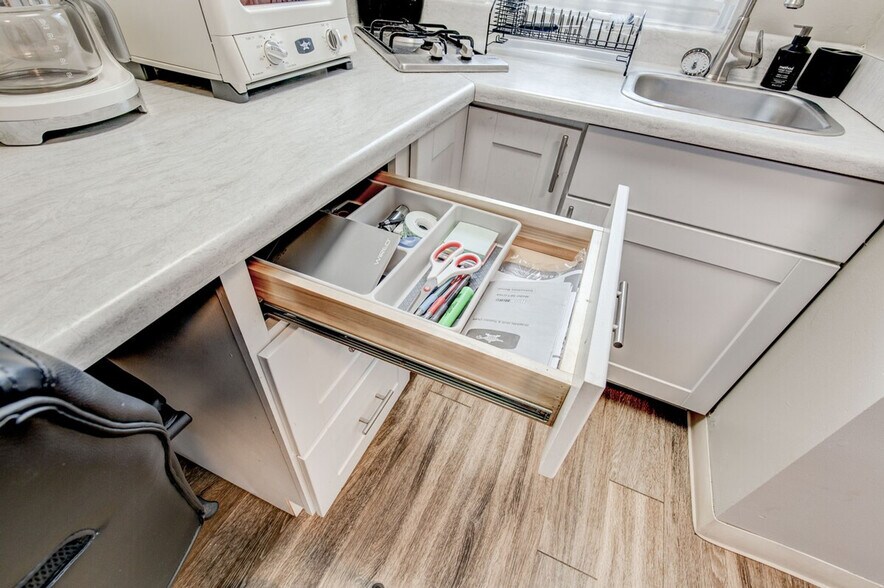 Building Photo - 5721 Wadsworth Bypass