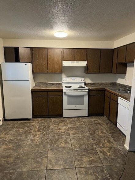 Building Photo - 4430 Holland St