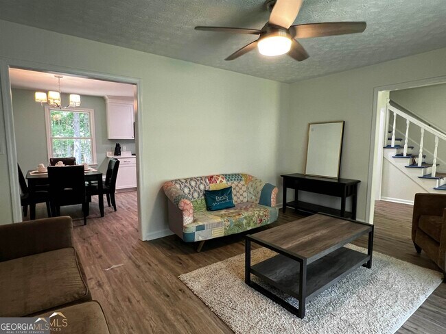 Building Photo - 208 Swanson Ridge