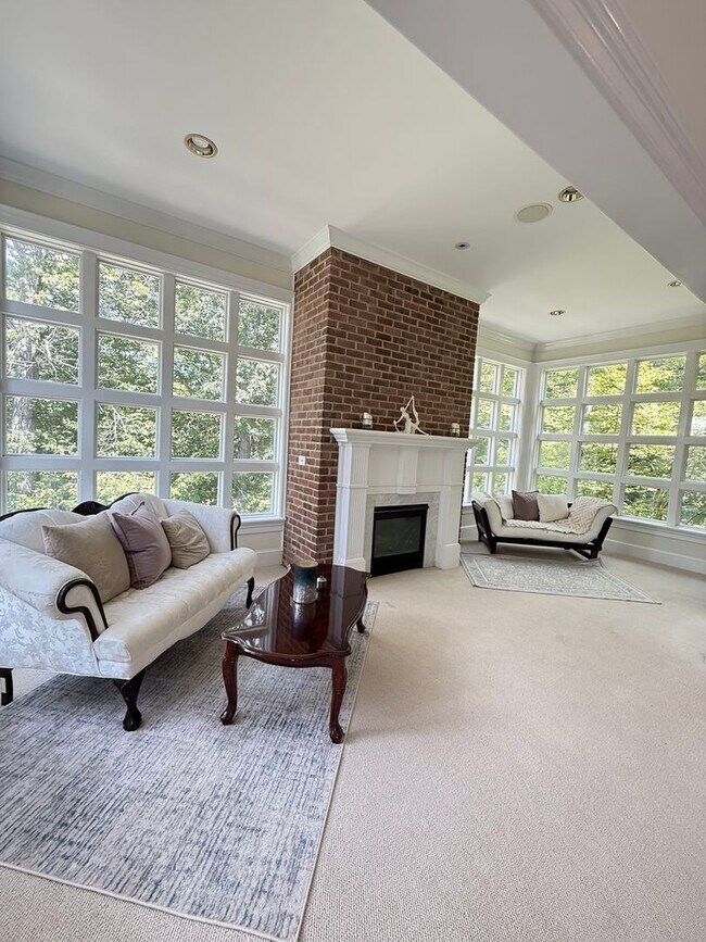 Building Photo - Kingsmill