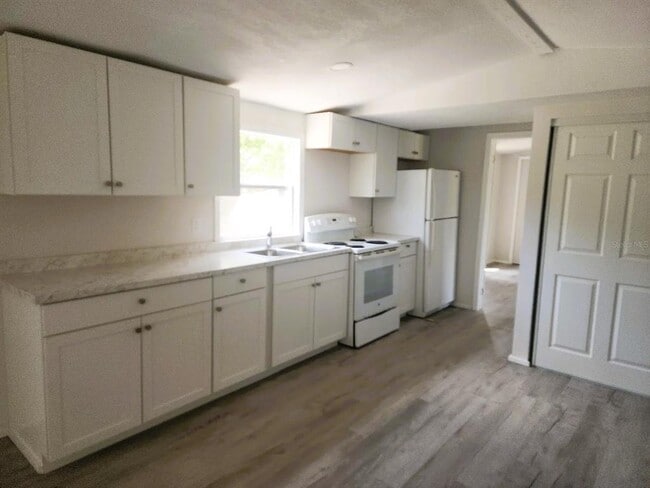 Building Photo - 3114 Holly Hill Cutoff Rd