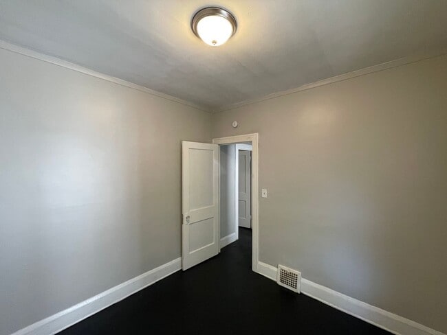 Building Photo - SECTION 8 and EDEN Accepted!! Fully renova...