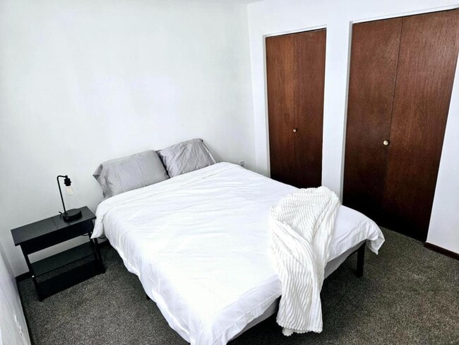 Building Photo - 309 W Washington Ave