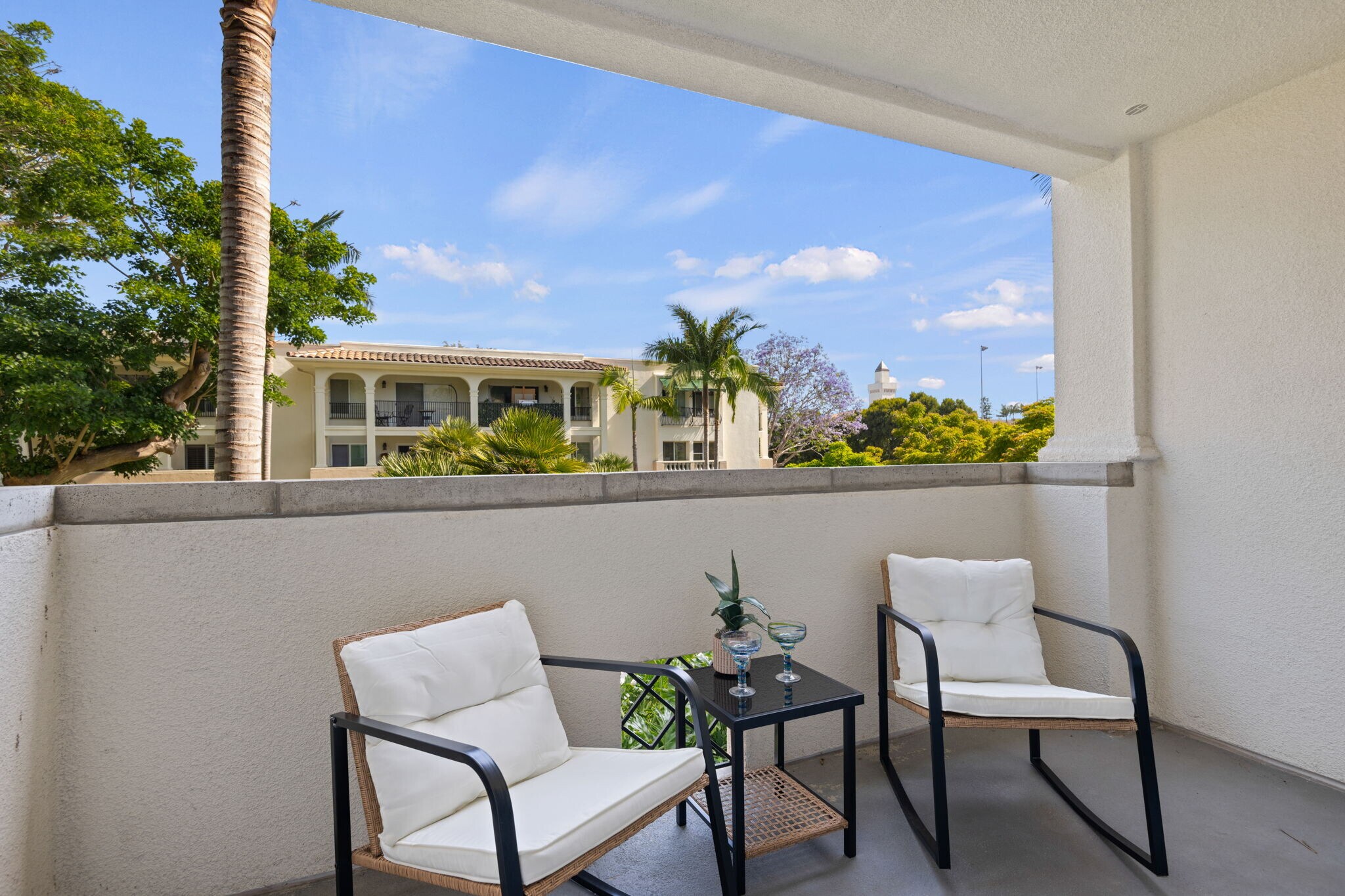 Building Photo - 126 Por La Mar Cir