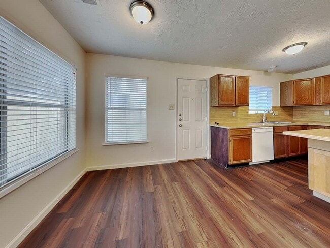 Building Photo - 19315 Bristlestar Dr