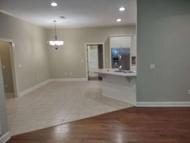 Building Photo - 446 Ash Tree Ln