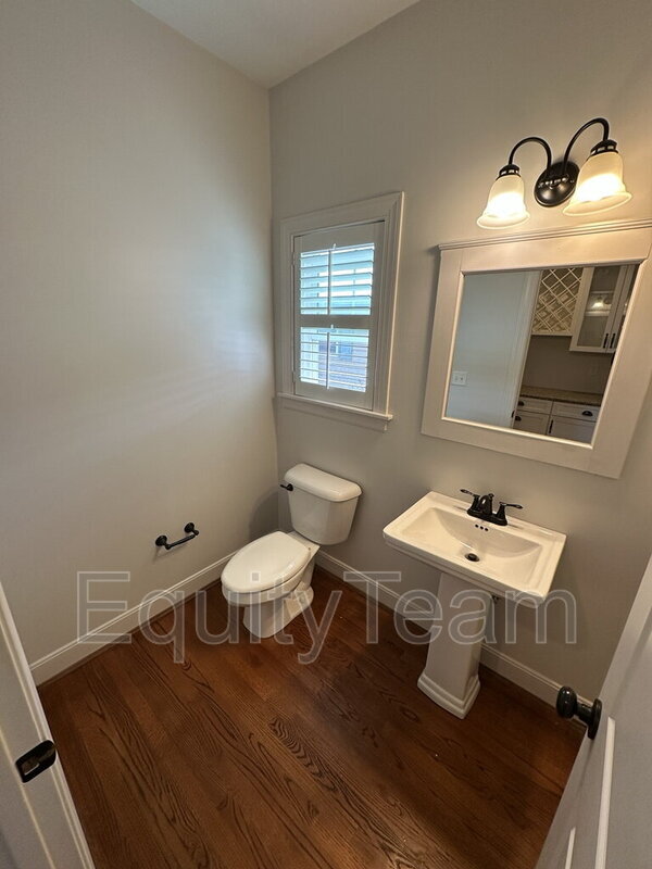 Building Photo - 3750 Petoskey Ave