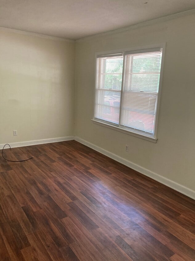 Building Photo - 2708 Warrick Cir
