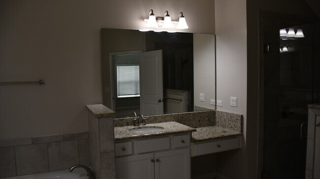 Building Photo - 97389 Harbor Concourse Cir