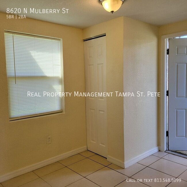 Building Photo - 8620 N Mulberry St
