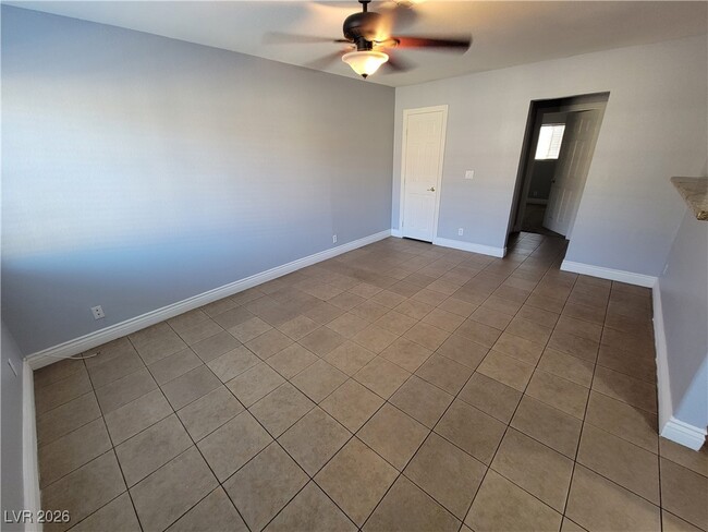 Building Photo - 2429 Daley St