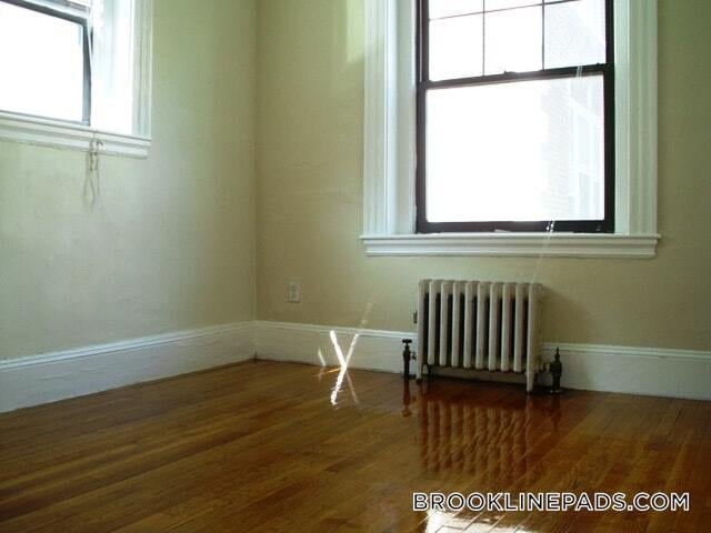 Building Photo - 50 Babcock St