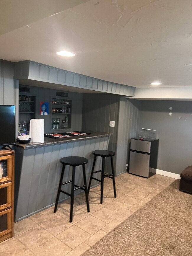Basement bonus room - 1058 24th Ave SE