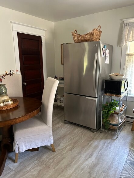 EXAMPLE ONLY UNIT NOT FURNISHED - 317 Richey Ave