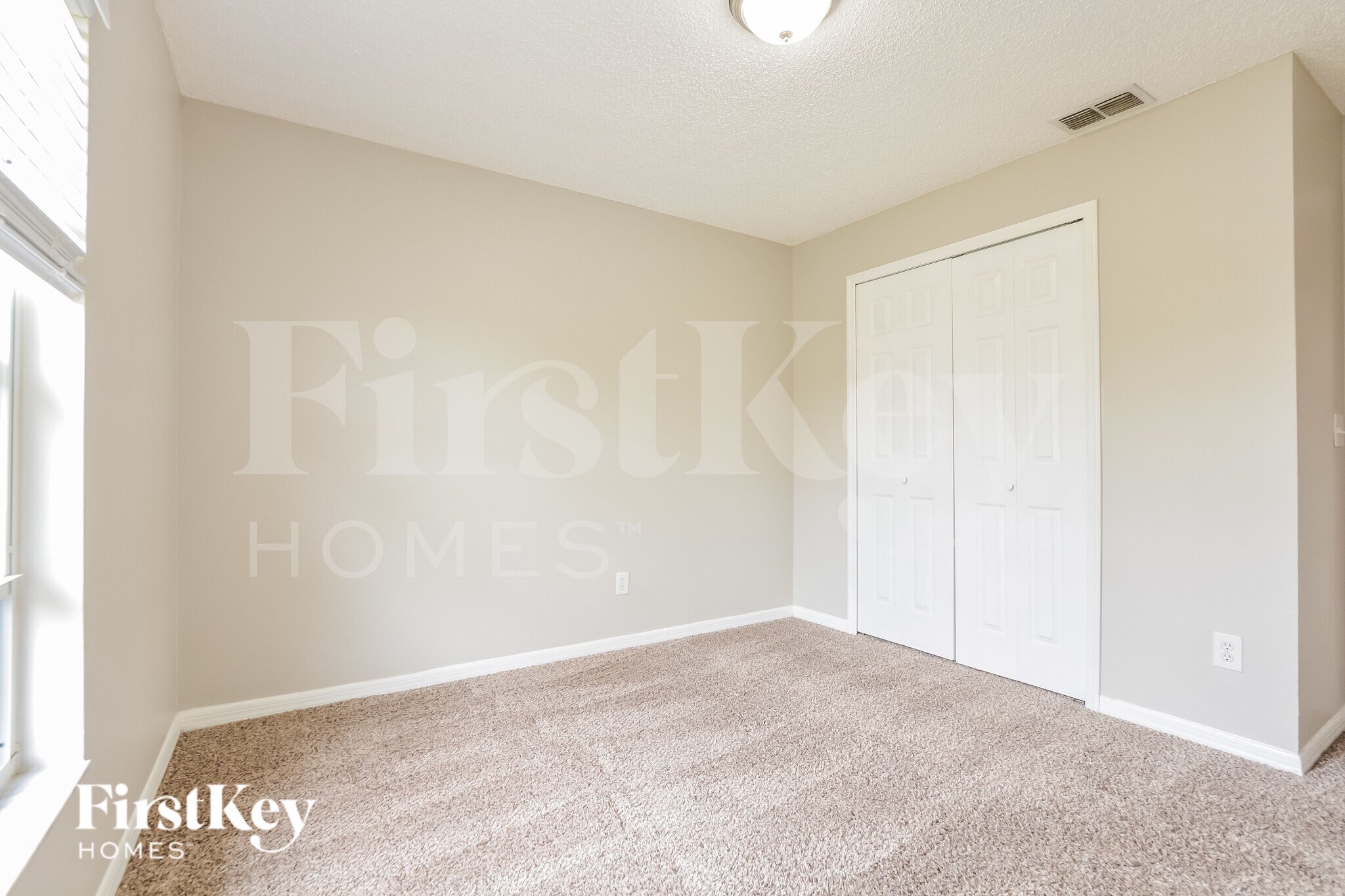 Building Photo - 11255 Cypress Leaf Dr