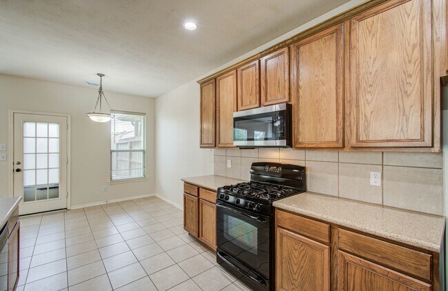 Building Photo - 14555 Gleaming Rose Dr