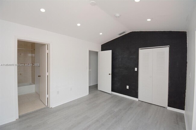 Building Photo - 8635 SW 152nd Ave