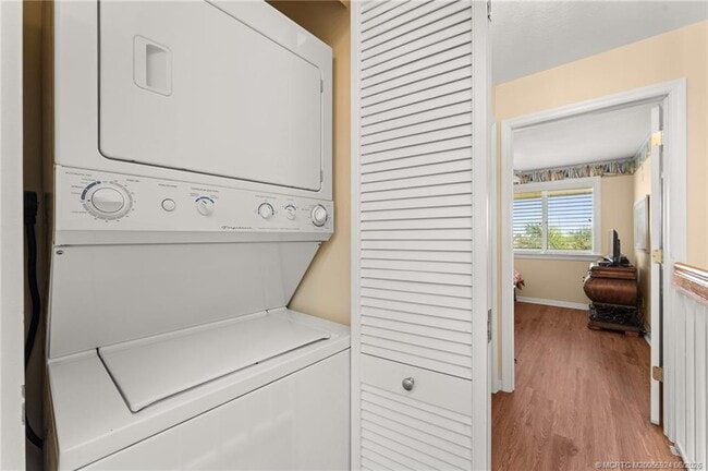 Building Photo - 1550 S Ocean Dr
