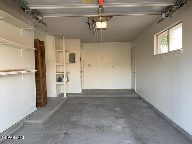 Building Photo - 609 Alicante Way