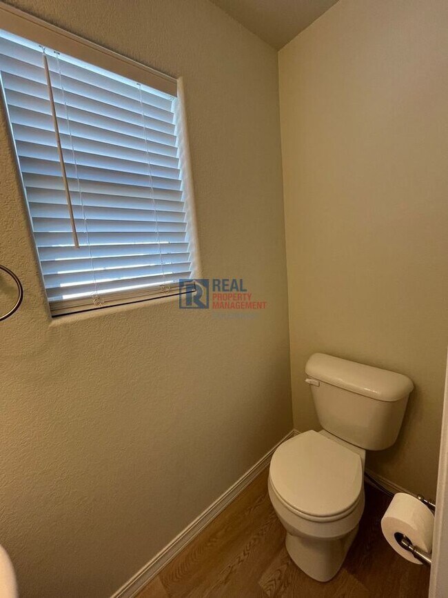 Building Photo - 7363 Coppermine Ct