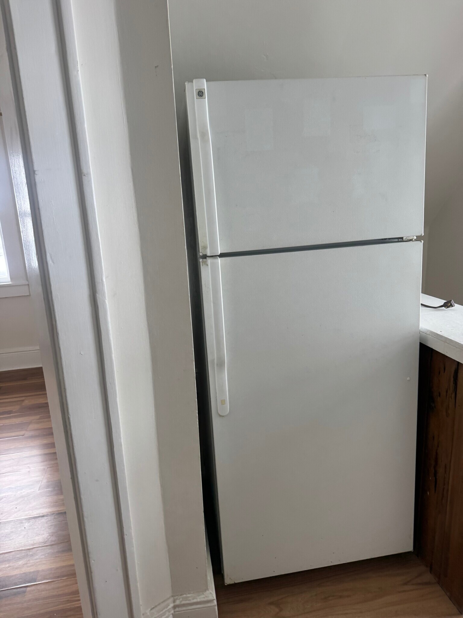 Building Photo - 334 Midland Ave